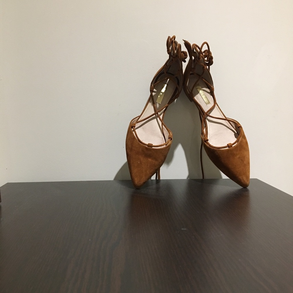 Abri Pointy Toe Ghillie Flat